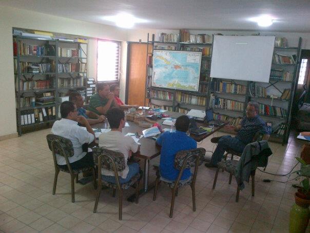 El P: Rodolfo Robert en un Seminario sobre Ministerio Escolapio con los juniores de Caracas.