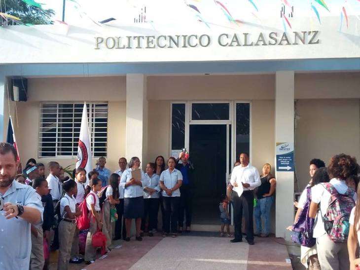 39811137_2233951700224392_2955722958972125184_n